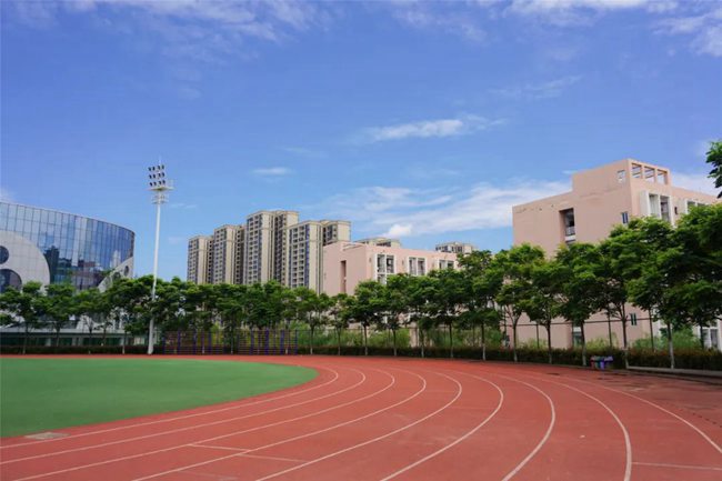 四川五月花技師學(xué)院